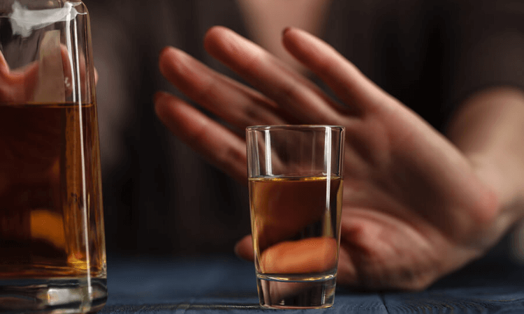 Alcohol and Breastfeeding Alcohol and Breastfeeding