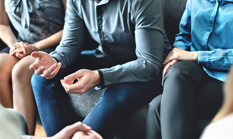 Deciding to Check into an Alcohol Treatment Program Deciding to Check into an Alcohol Treatment Program