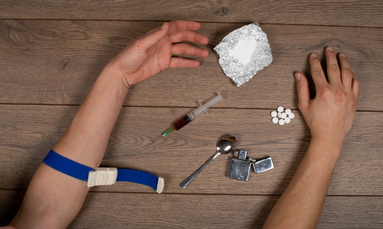 Prescription Drugs Are Leading To Heroin Addiction In Young People – What You Can Do